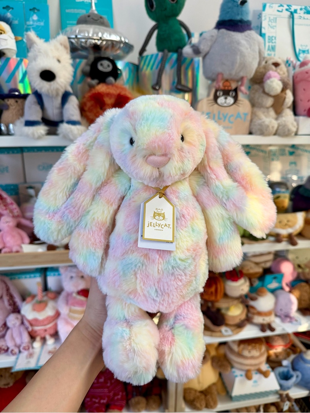 Jellycat Shanghai China Exclusive Luxe Lazulia Bunny. Brand new with tag